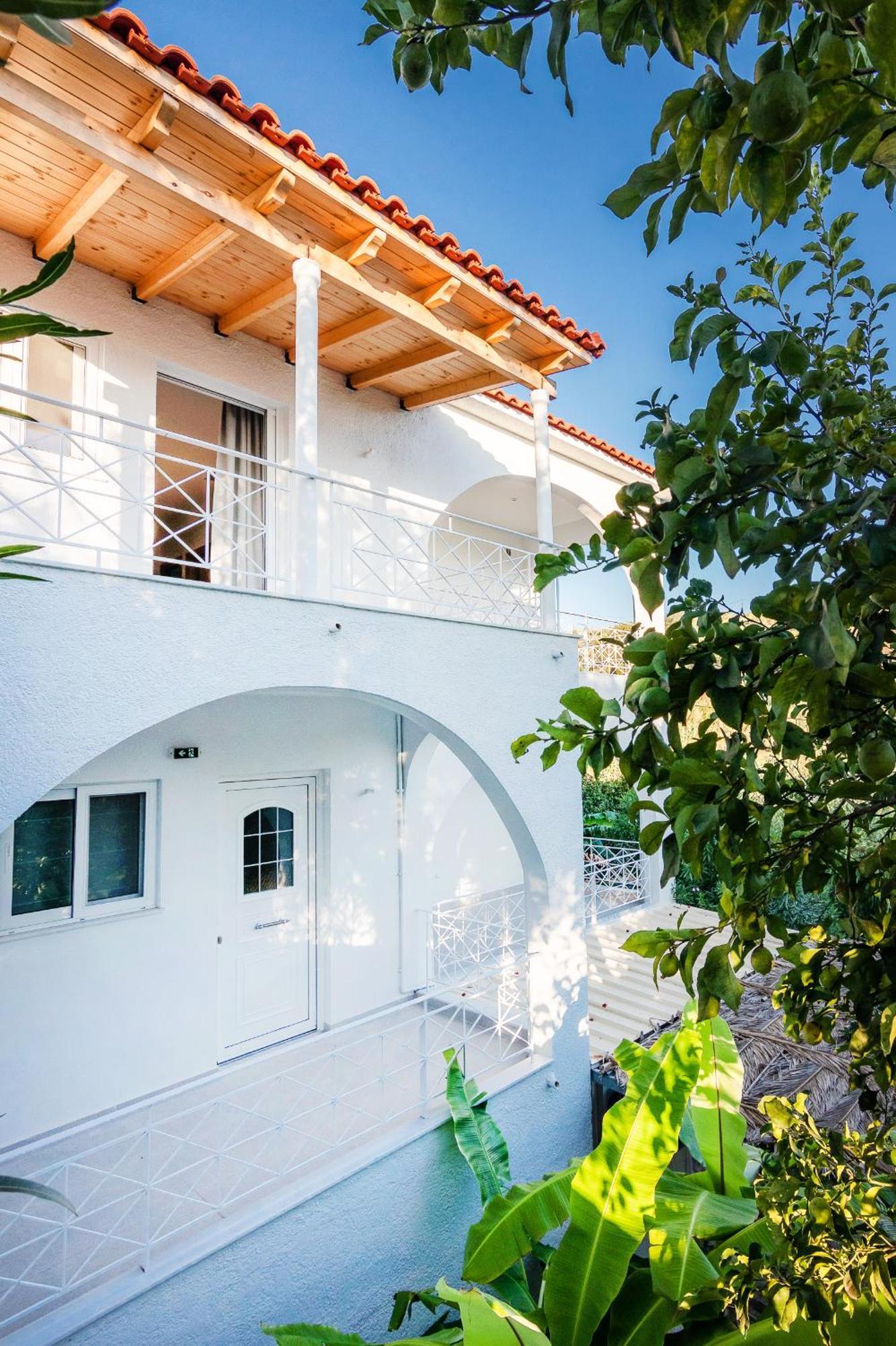 Peroulia Beach Houses Koróni Екстериор снимка