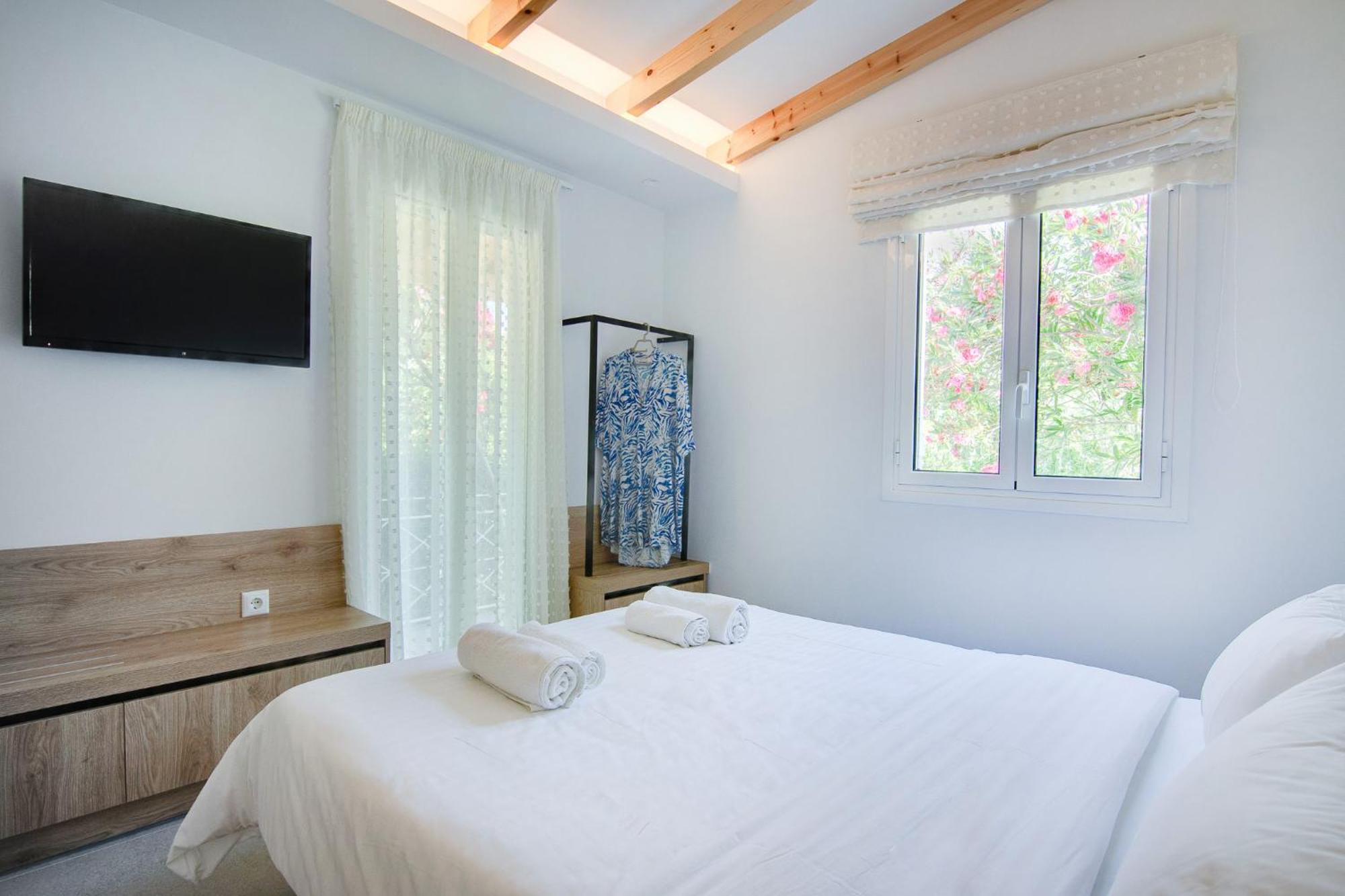 Peroulia Beach Houses Koróni Екстериор снимка